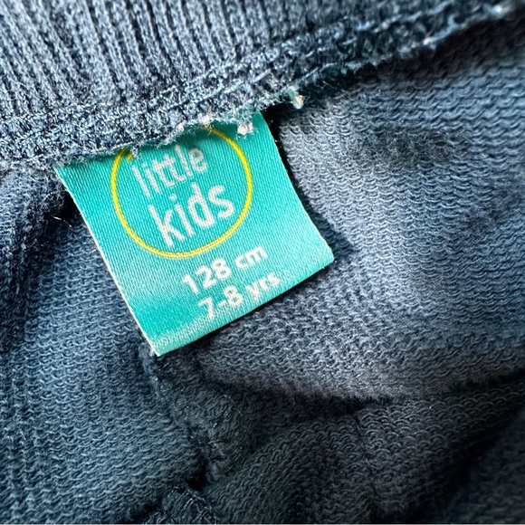 ⭐️ 5 for $25 A Set of 2 Kids' Gray and Blue Jogger Pants Size 7 - Picture 10 of 13